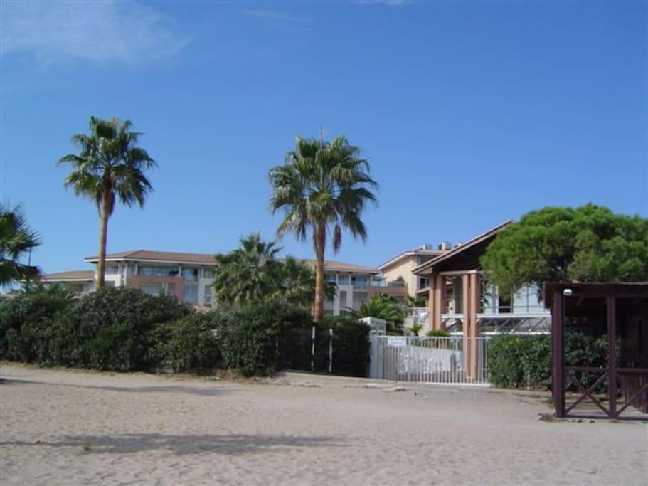 Port Frejus Cap Hermes Vue Mer Et Port Pieds Dans L'Eau Piscine Pkg 外观 照片
